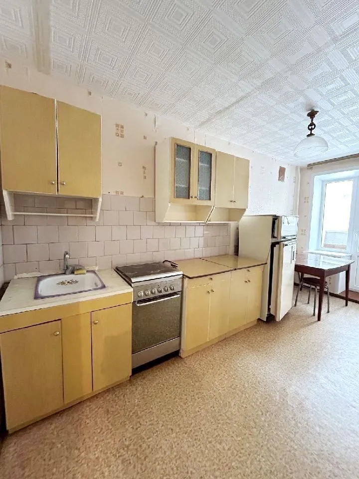 ул. Московская, г. Саров, коридорка 36 м2, капитальный ремонт 1  квартиры (до)